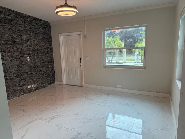Photo - 1295 NW 122nd St