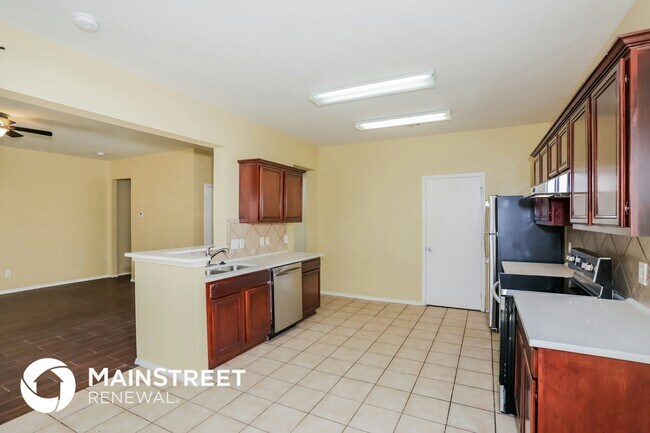 Photo - 503 Ammonite Ct