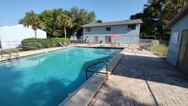 Photo - 3215 Baird Ave Apartamento Unidad B12