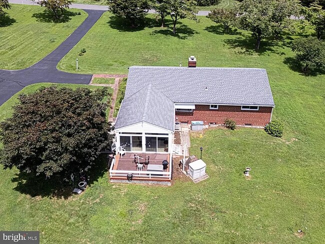 Photo - 1090 Wilson Ave