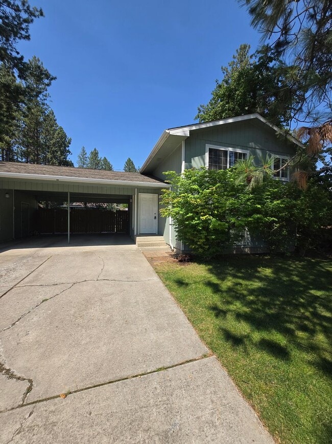 Building Photo - 1718 Unit 10719