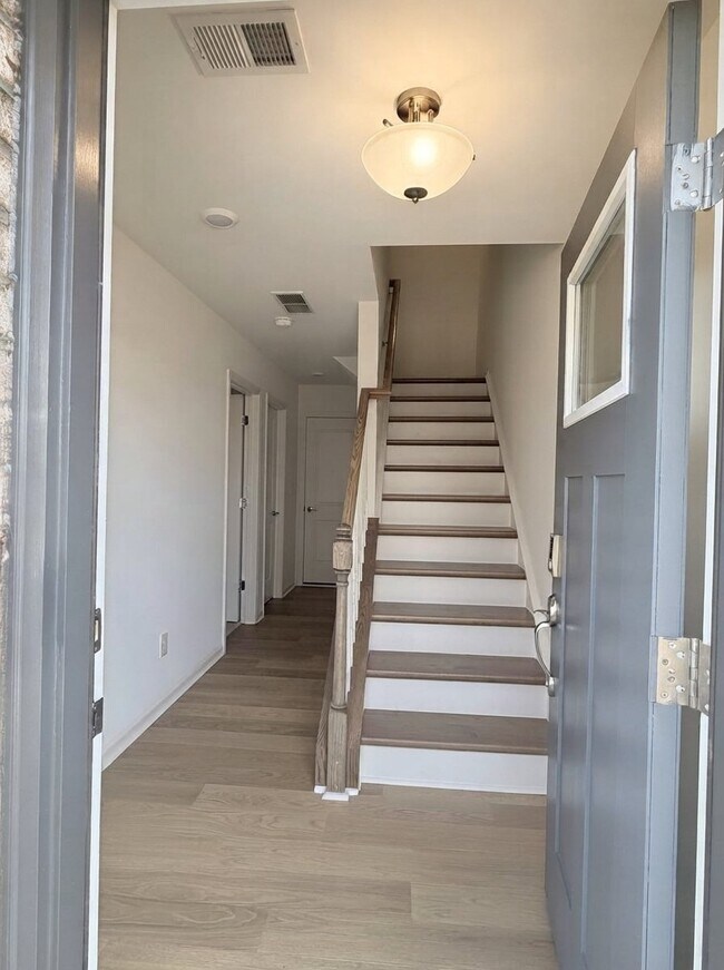 Photo - 3009 Rexton Ln