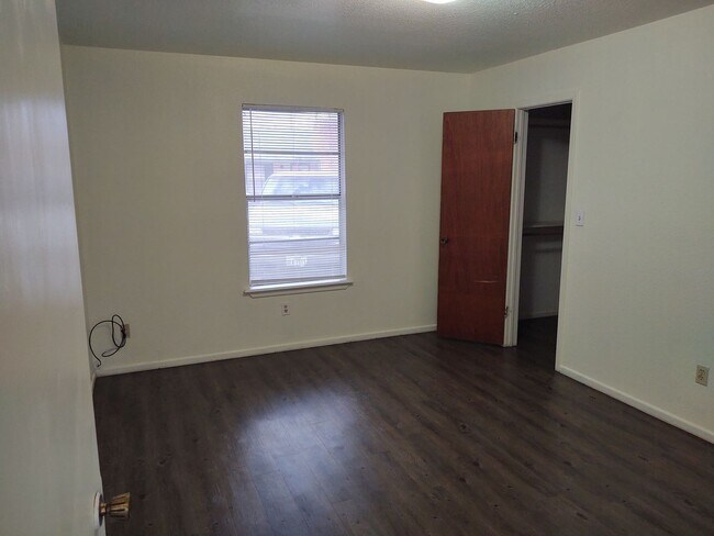 Photo - 622 Mill St Unidad 622B