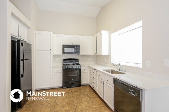 Photo - 2025 Havelina St