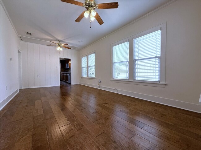 Photo - 1011 Nadine St