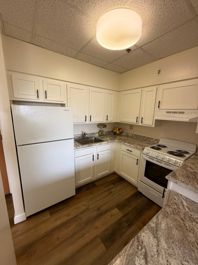 Legacy Eastgate Apartments