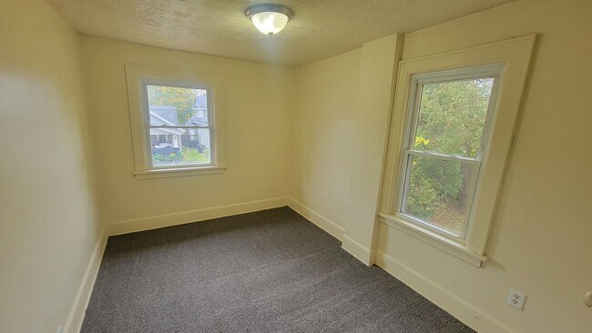 Photo - 955 Concord Ave