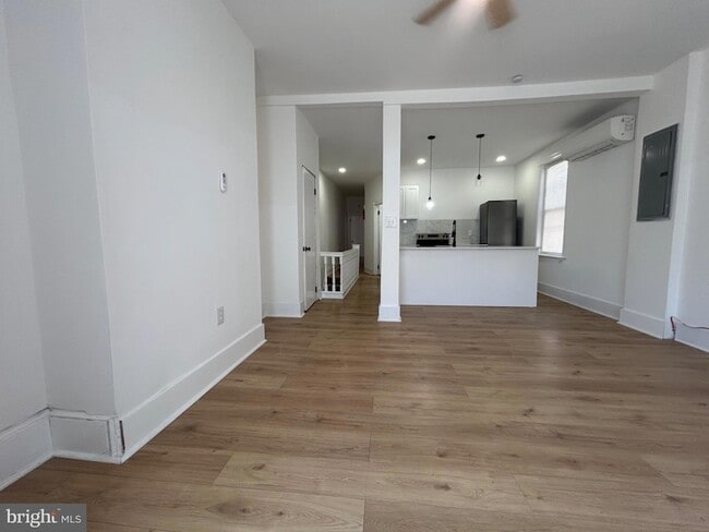 Photo - 114 S 58th St