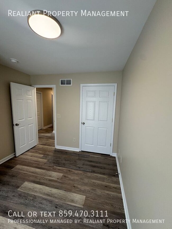 Photo - 304 Parker Pl