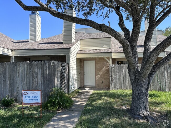 Building Photo - 5102 Middlecoff Dr Rental