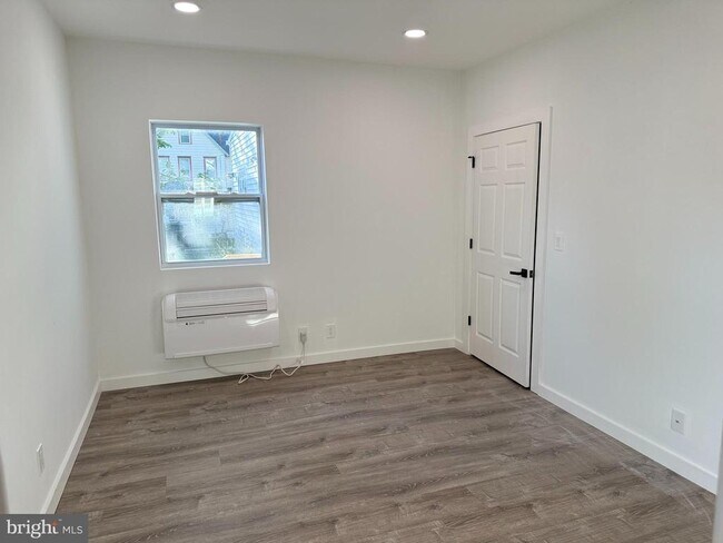 Photo - 6366 Rogers Ave Unit B