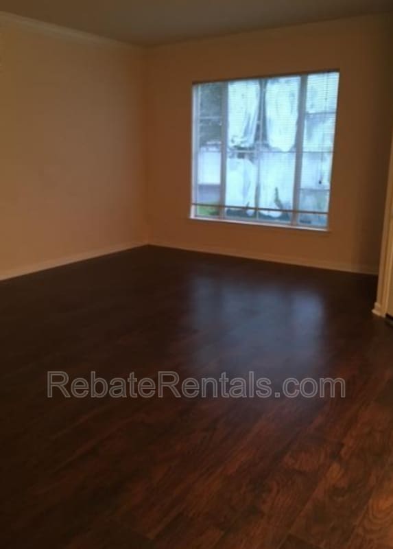 Photo - 8290 Gate Pkwy W Unidad 911