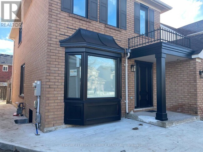 Photo - 33 Springhurst Ave