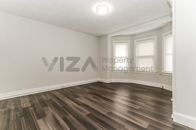 Photo - 721 Hunter St