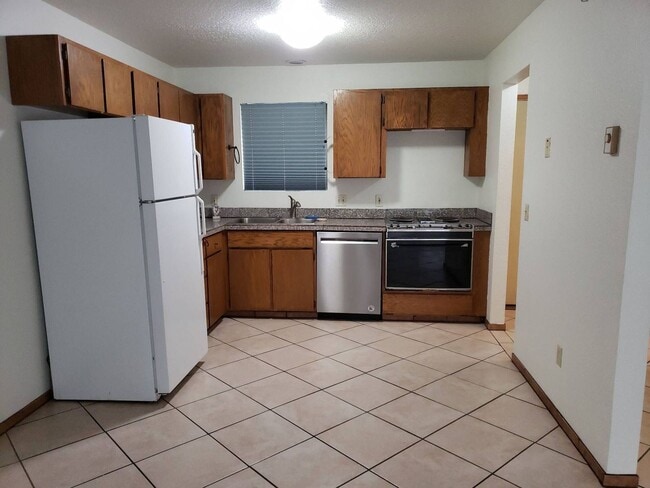 Photo - 2005 NE Terre View Dr