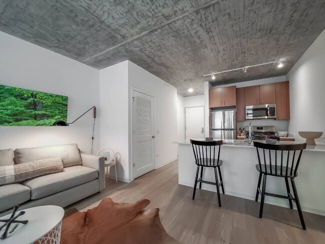 Photo - 1408 S Wabash Ave