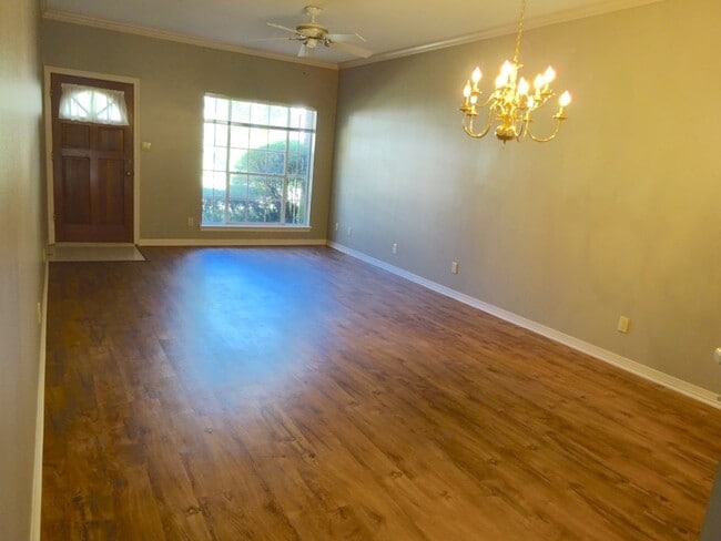 Photo - 2420 Stone Hollow Dr