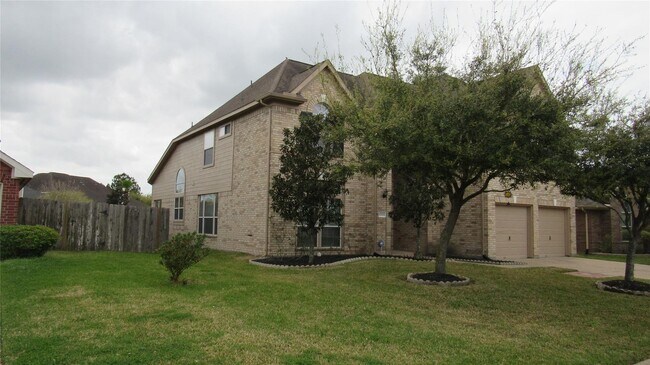 Building Photo - 17615 Belwood Park Ln