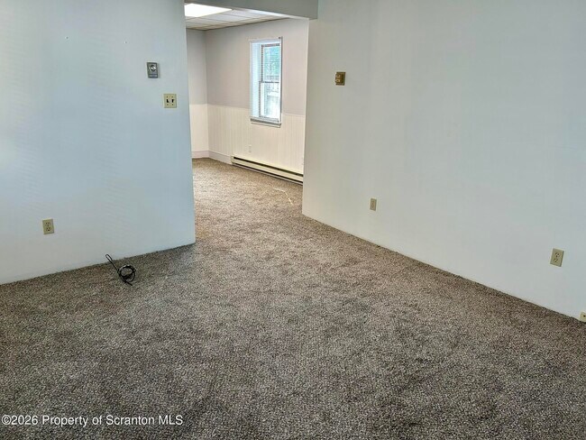 Photo - 628 Oak St