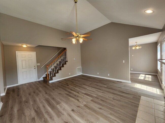 Photo - $1700 - 3 Beds 2 Bath + Bonus Room