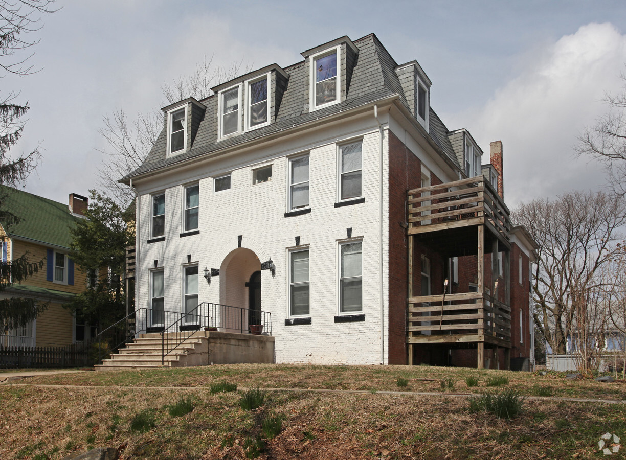 704/706 Gladstone Avenue - 704/706 Gladstone Avenue Apartments