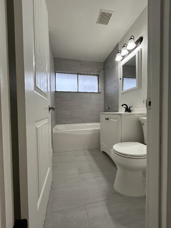 Photo - 2407 Duportail St