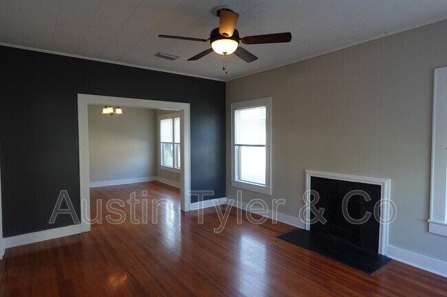 Photo - 4326 Wilton St