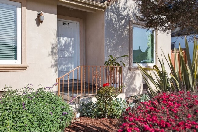 Photo - 2007 Poli St Unit 2007 Poli Street (front house)