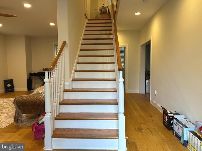 Photo - 1 Haymarket Ln