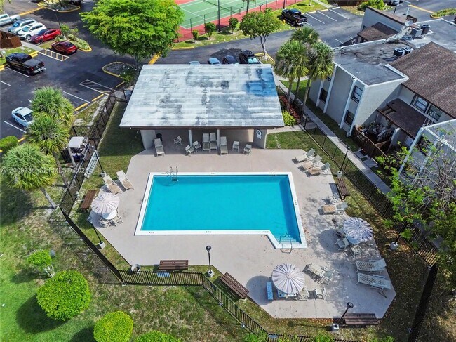 Photo - 10010 NW 9th St Cir