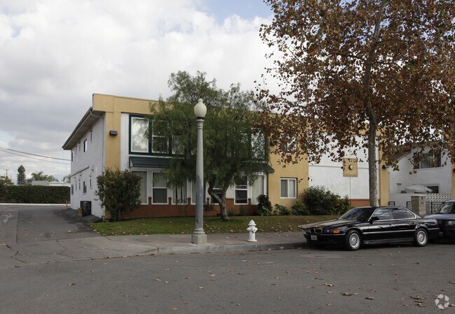Photo - Wakeham-Grant Apartments