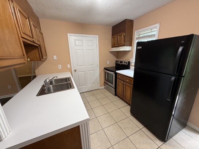 Photo - 88 Lee Road 735