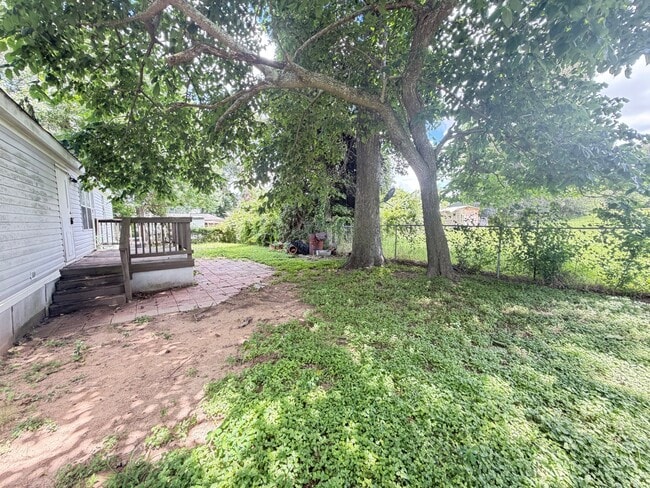 Photo - 16853 W Lynbrook