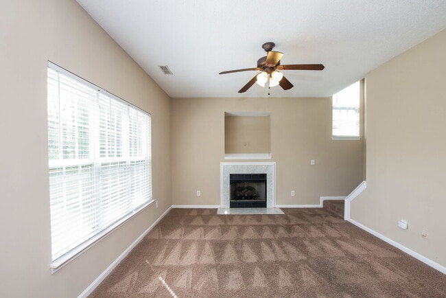 Photo - 326 McGinn Grove Dr