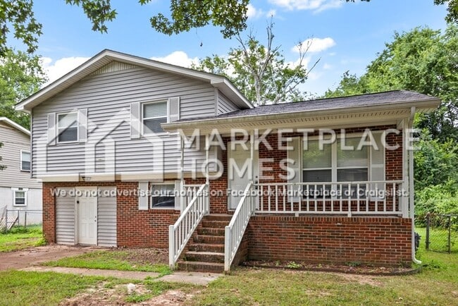 Photo - 4028 Sewall Dr SW