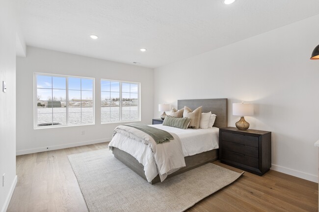 Photo - 1815 S 920 E