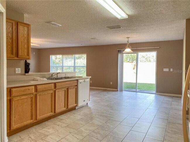 Photo - 932 Horseshoe Falls Dr