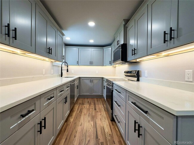 Photo - 10025 W 8th Ave