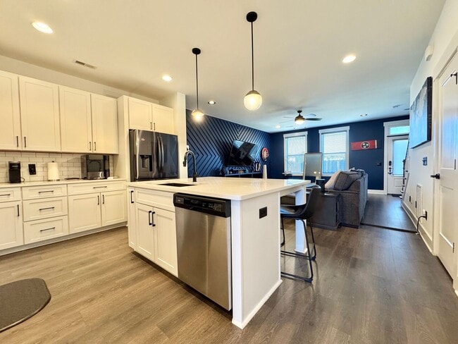 Photo - 2 Bed, 2.5 Bath Townhome with 2 Reserved Parking Spots