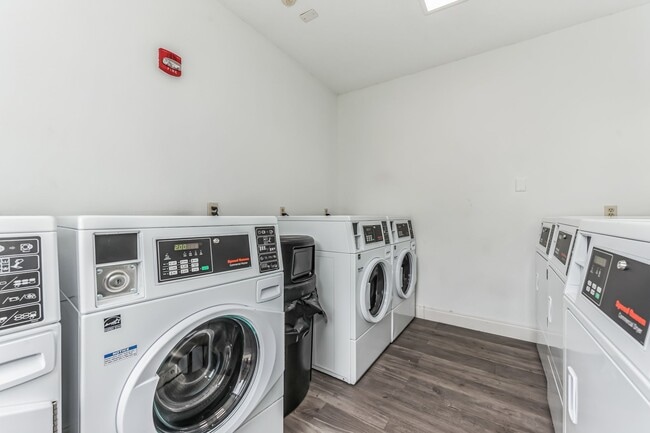 Vivo Living Charlotte (Tryon)