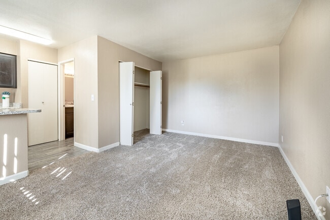 Studio - 468SF - Living Room
