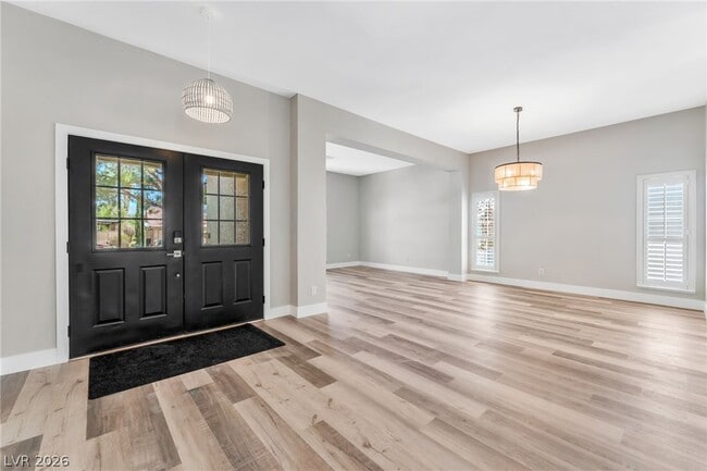 Photo - 5121 Burr Oak Dr