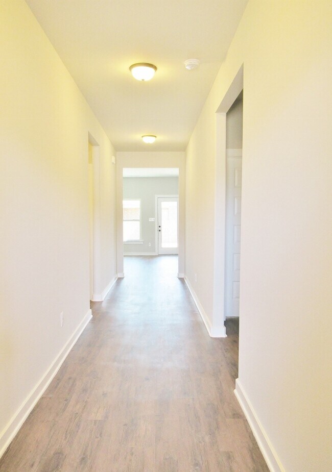 Photo - 123 Birch Falls Dr