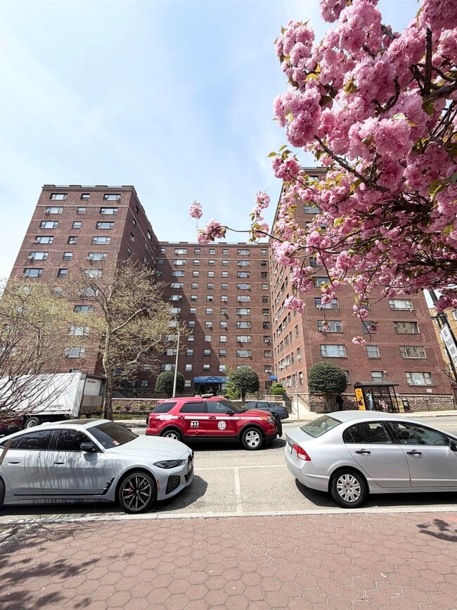 Building Photo - 6515 JFK Blvd E