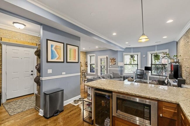 Photo - 2 bedroom in Chicago IL 60640 Unit 2N