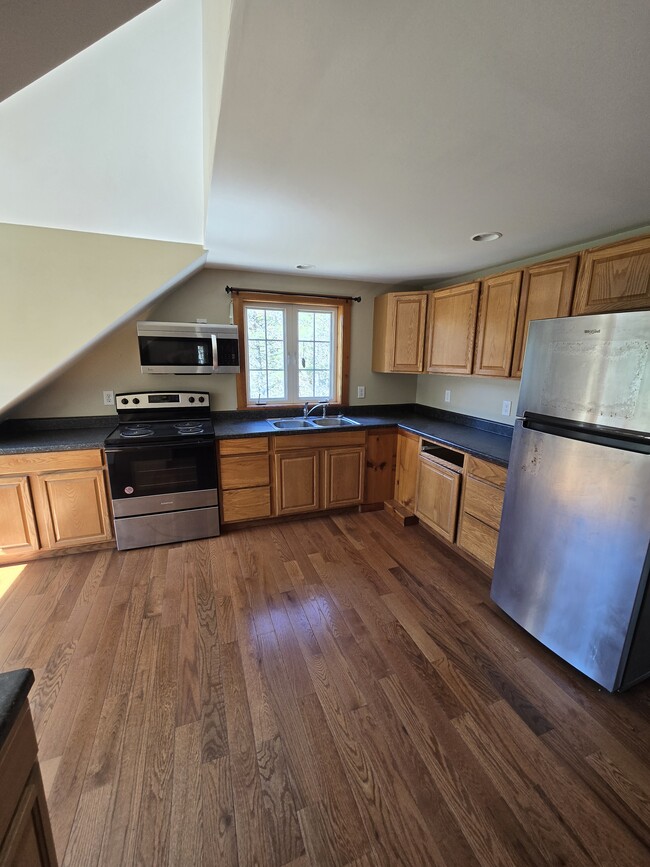 Kitchen - 19 Marshall Valley Rd Unit B