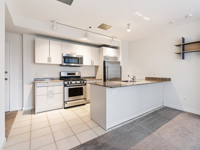 Photo - 510 W Erie St Unit 1207