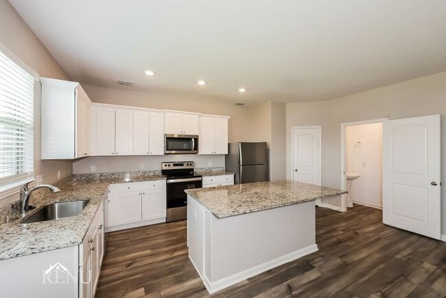 Photo - 1931 Hialeah Dr