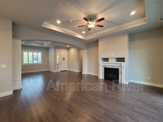 Photo - 8099 Traditions Ct