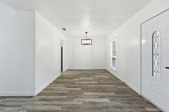 Photo - 2906 Colonial Dr